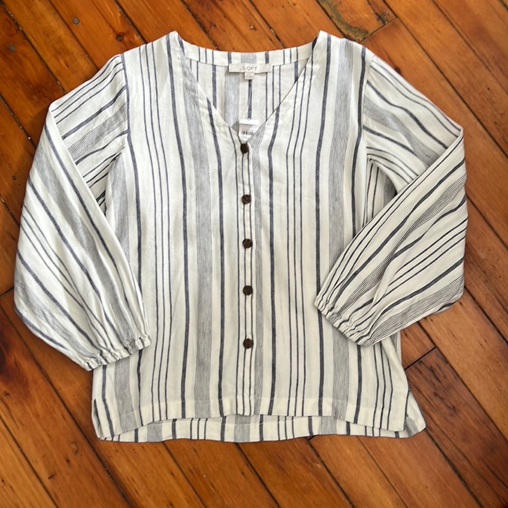 NWT linen top
